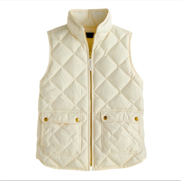 J. Crew ivory quilted Excursion vest with gold hardware size XS
